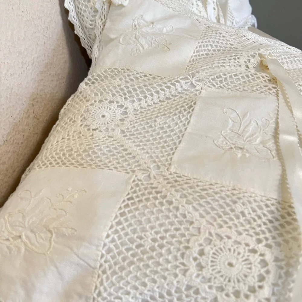 Vintage Handmade‎ Crocheted Embroidered Cream Color Throw Pillows Two Set